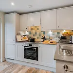 1 Bed In Grange-over-sands Oc-78659 *